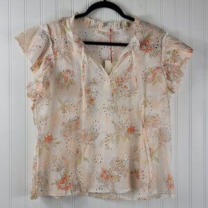 Solitaire Flower eyelet print Cotton top with flutter Sleeves Women's SZ L
